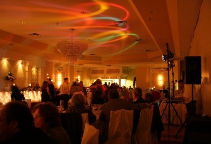 how to hire wedding dj