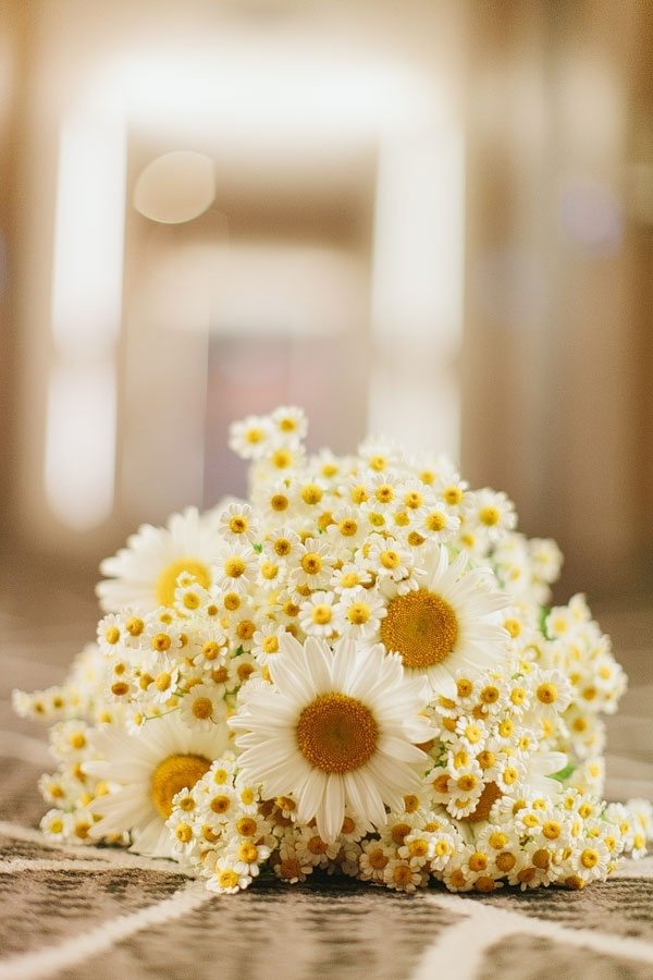 daisy wedding bouquets
