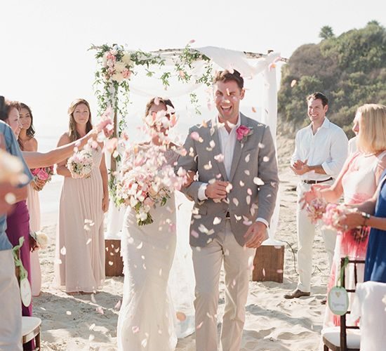 beach theme weddings