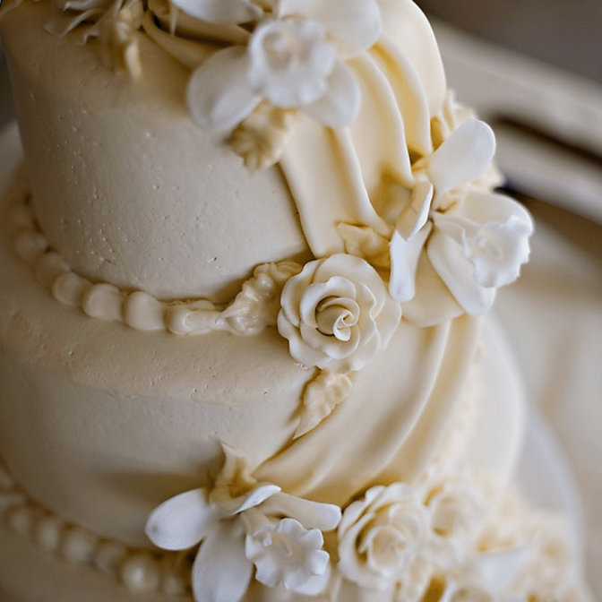 traditional wedding cakes