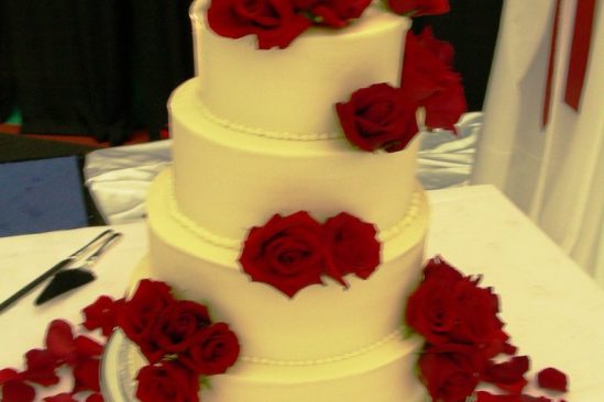 Red wedding cake