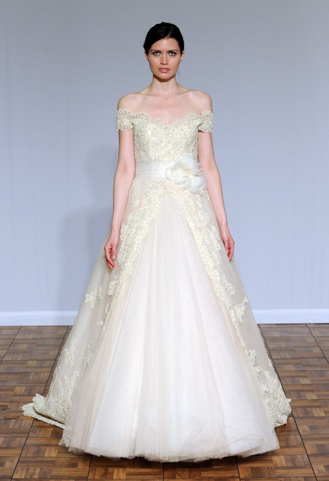 Rosa Clara Spring 2015 Wedding Dress Collection