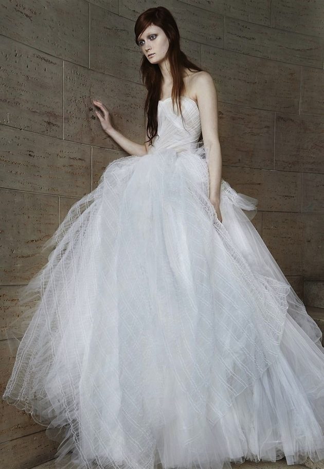Vera-Wang-wedding-dress-collection-Spring-2015-Bridal-Musings-Wedding-Blog-21