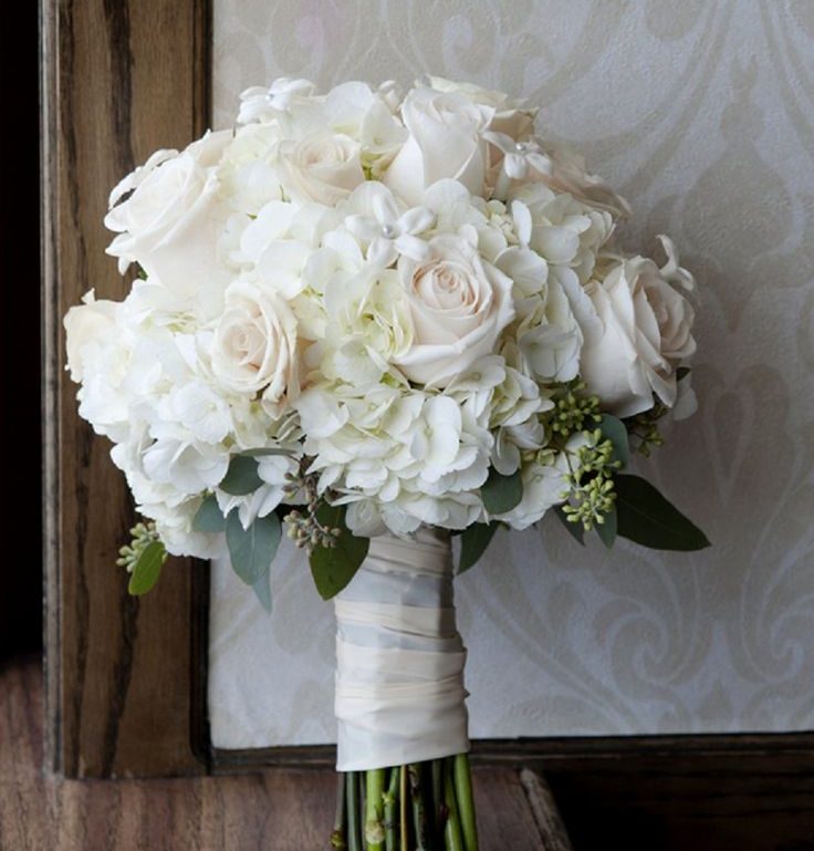 How to Make a HandTied Wedding Bouquet Wedding Flowers