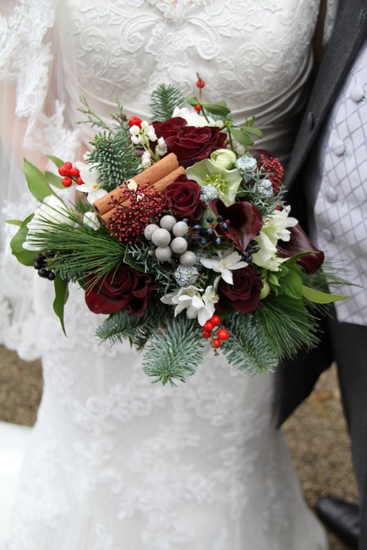 Festive, Christmas Bouquets for your HolidayInspired