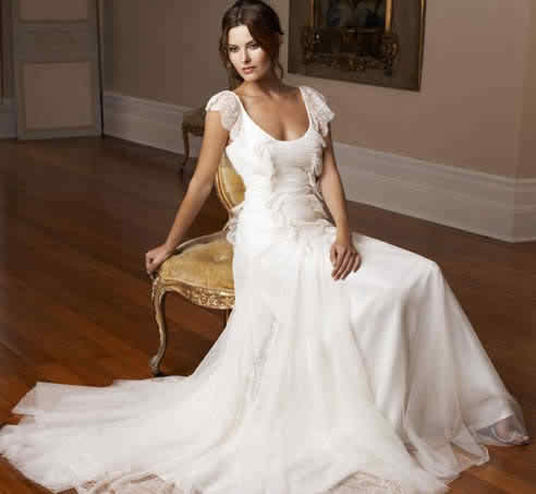 White wedding dress - white dress for a flawless image