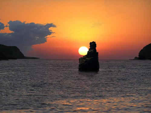 Choose Ibiza as your honeymoon destination