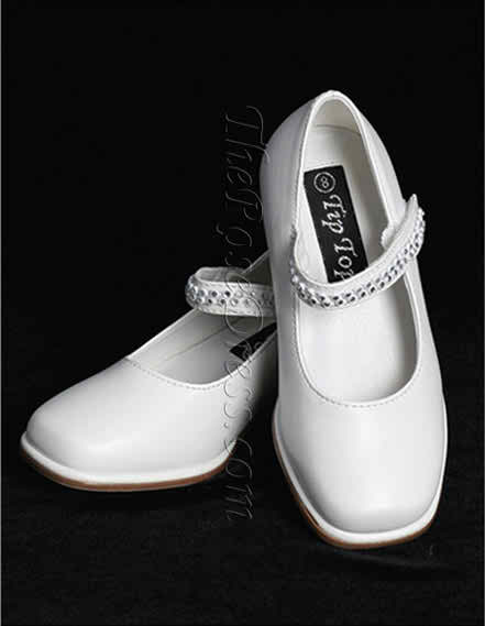 Tips on how to buy the flower girls' shoes