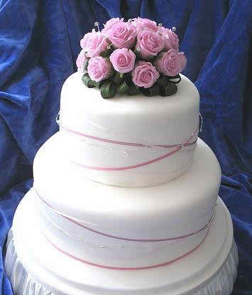 minimalist wedding cakes examples