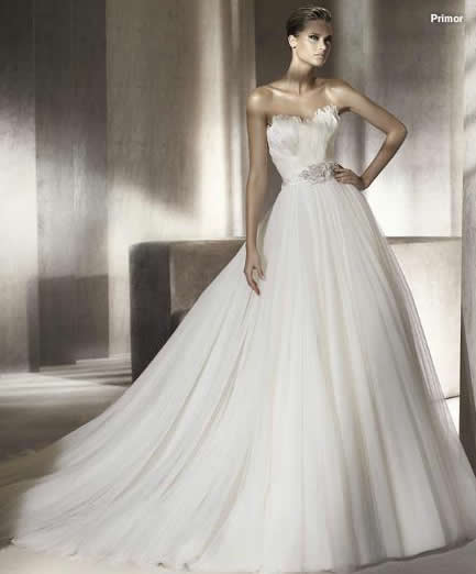 the Pronovias 2012 collections