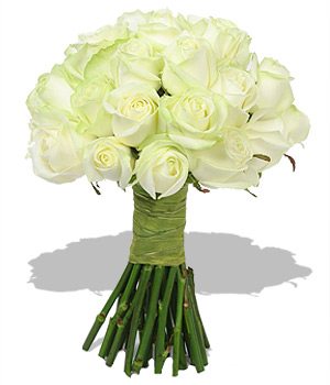 the minimalist wedding bouquet 32