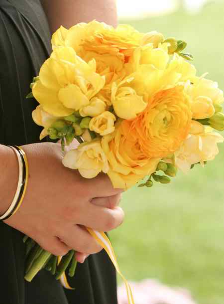 yellow bridal bouquets