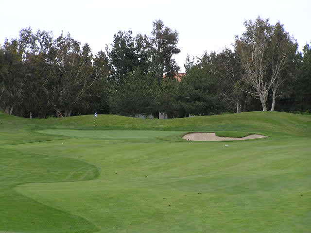 photo credit: Spanish Hills Country Club, Camarillo, California golf course via photopin (license)