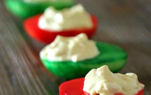Christmas Deviled Eggs from Mom Dot
