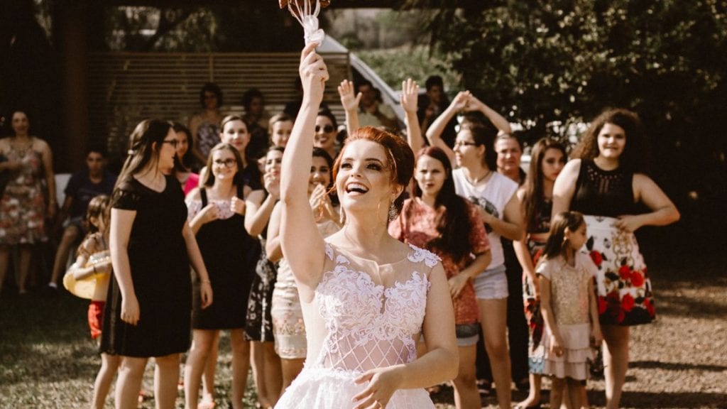 Wedding Bouquet Toss Music [Songs + Playlists]