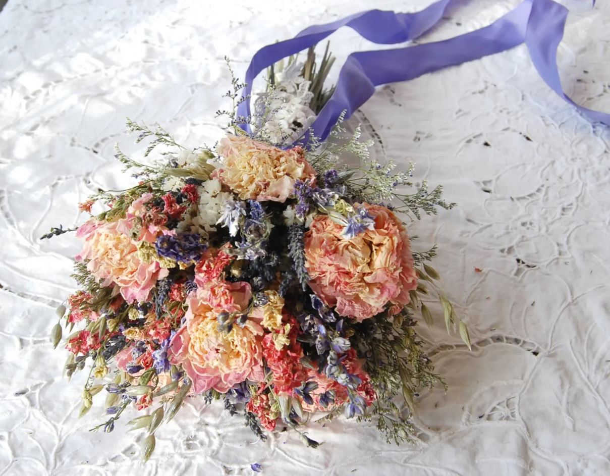 dry floral bouquet