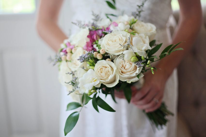 bride holding bouquet